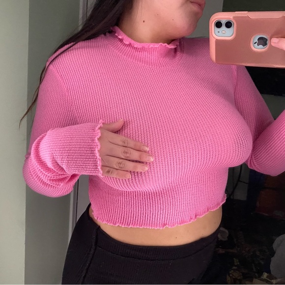 Out from under baby pink mock neck / turtle neck long sleeve crop top - Picture 3 of 3